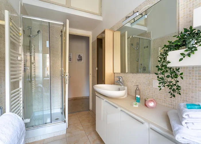 Iflat Vatican Bright & Comfortable Apartment *